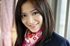 日本へ帰る飛行機の中、気になる男性を誘惑、ホテルに連れ込んで まさよ |美魔女のエロさに誘惑されて