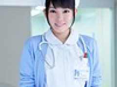 やっぱナースはスケベ。恥じらいもなく、キスで即エロモード突入  YUI  |美魔女のエロさに誘惑されて