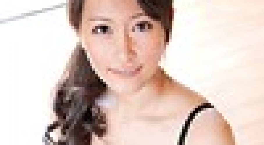 彼女が極小エロ下着をまとい、オナニーを始めます みさ  |美魔女のエロさに誘惑されて